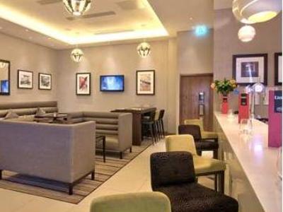 Hotel Hampton By Hilton London 4*