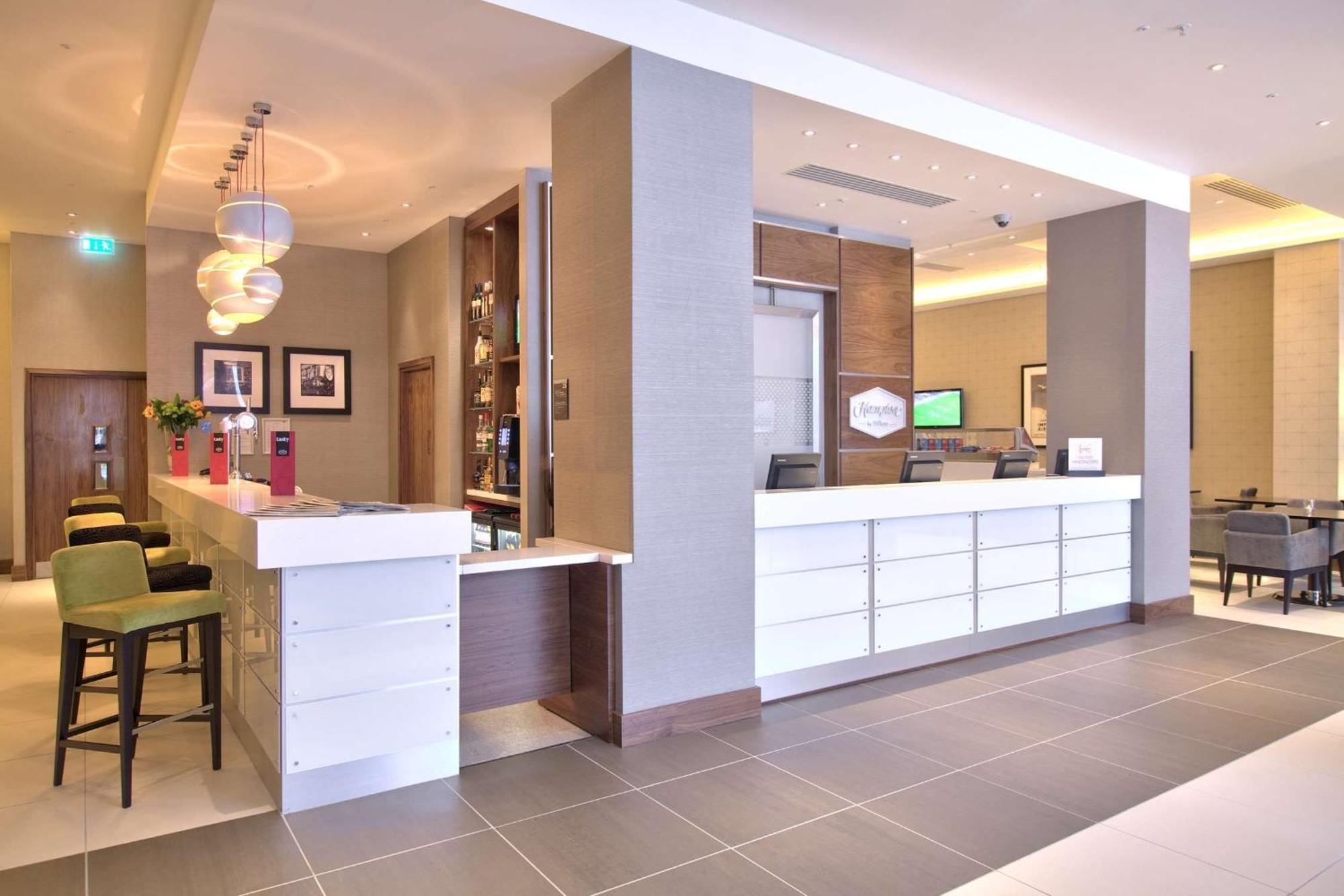 Hampton By Hilton London Hotel 4*