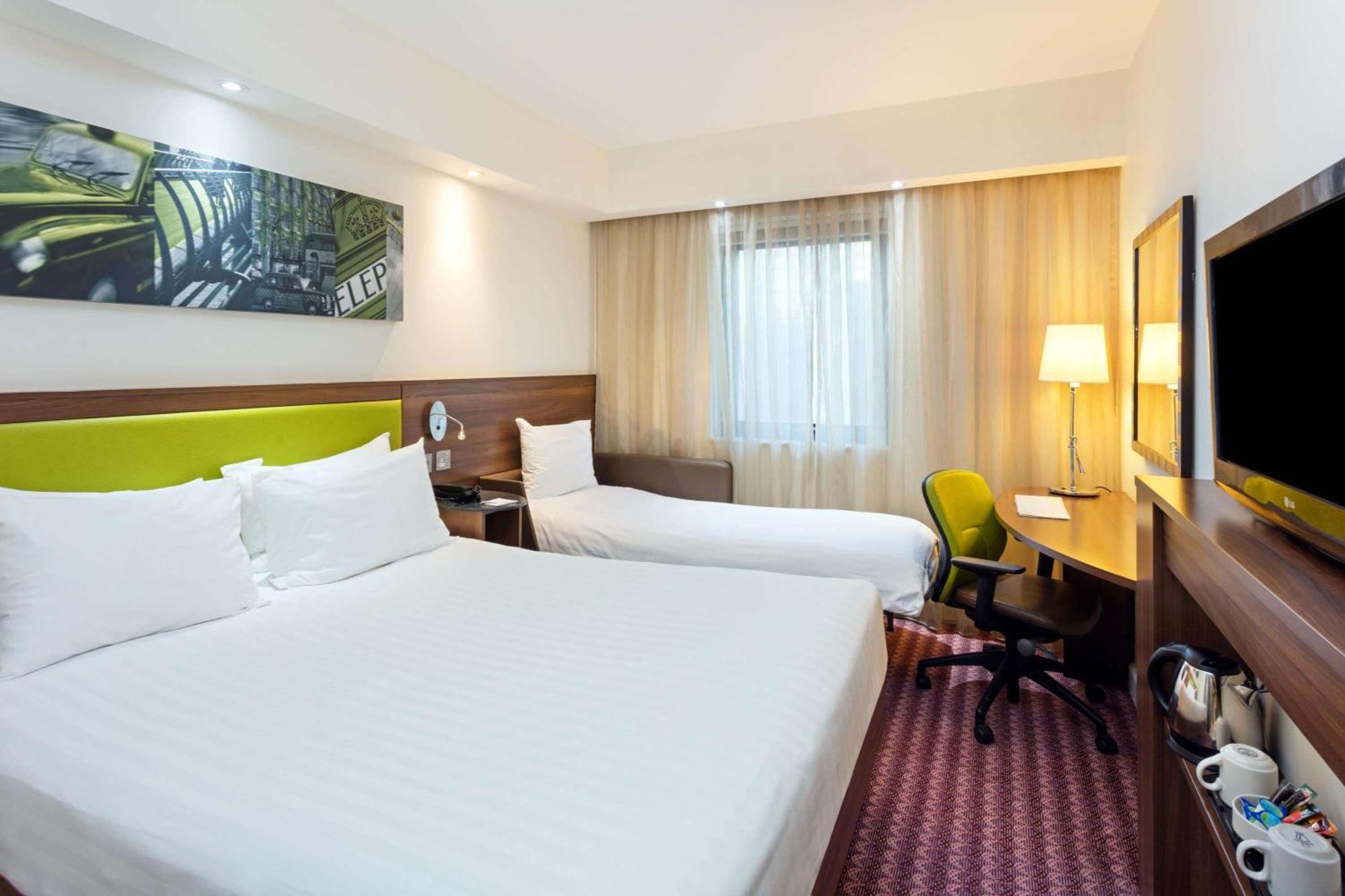 Hampton By Hilton London Hotel