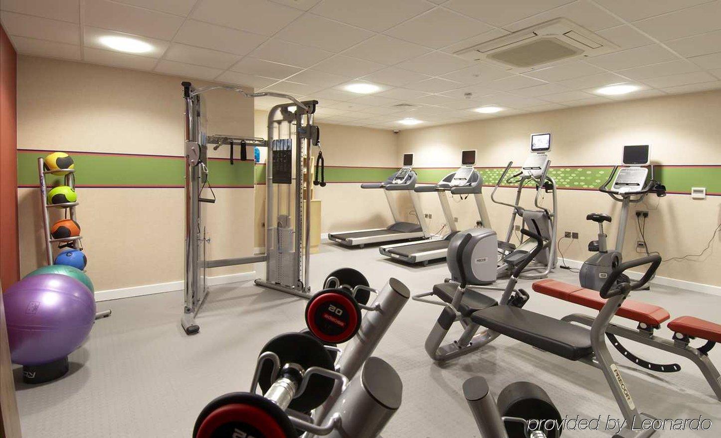 Hampton By Hilton London Hotel 4*