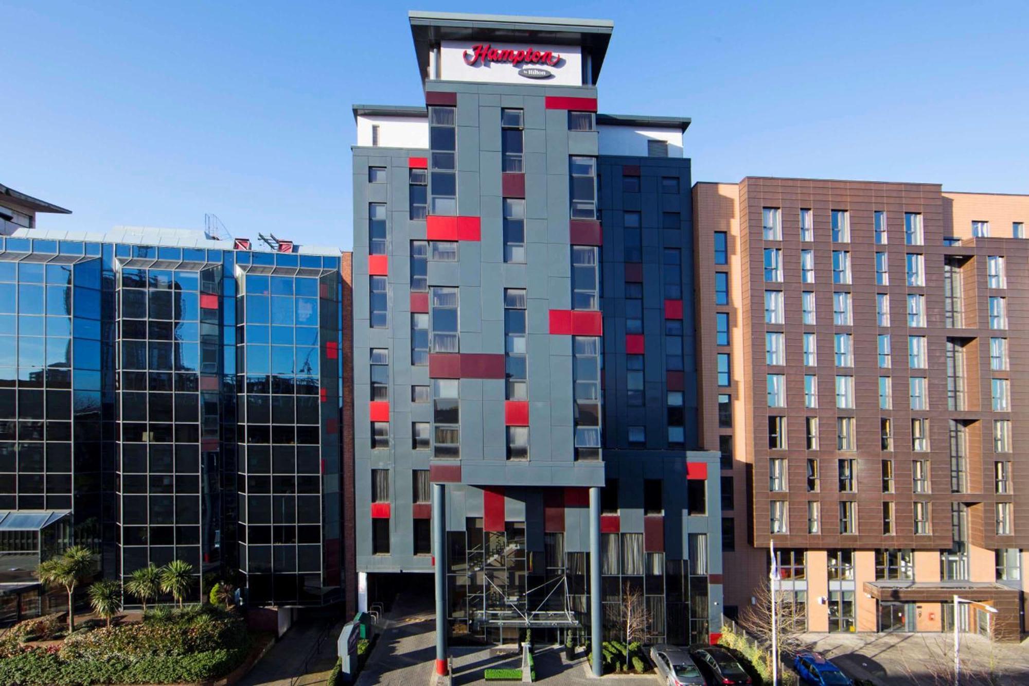 Hotel Hampton By Hilton London 4*