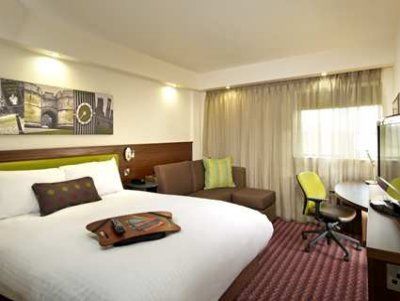 Hotel Hampton By Hilton London 4*